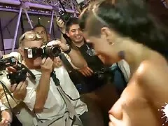 Due ragazze video amatoriali di troie italiane si accarezzano nella natura