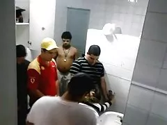 Succhiare il video amatoriali di troie ragazzo che stava filmando